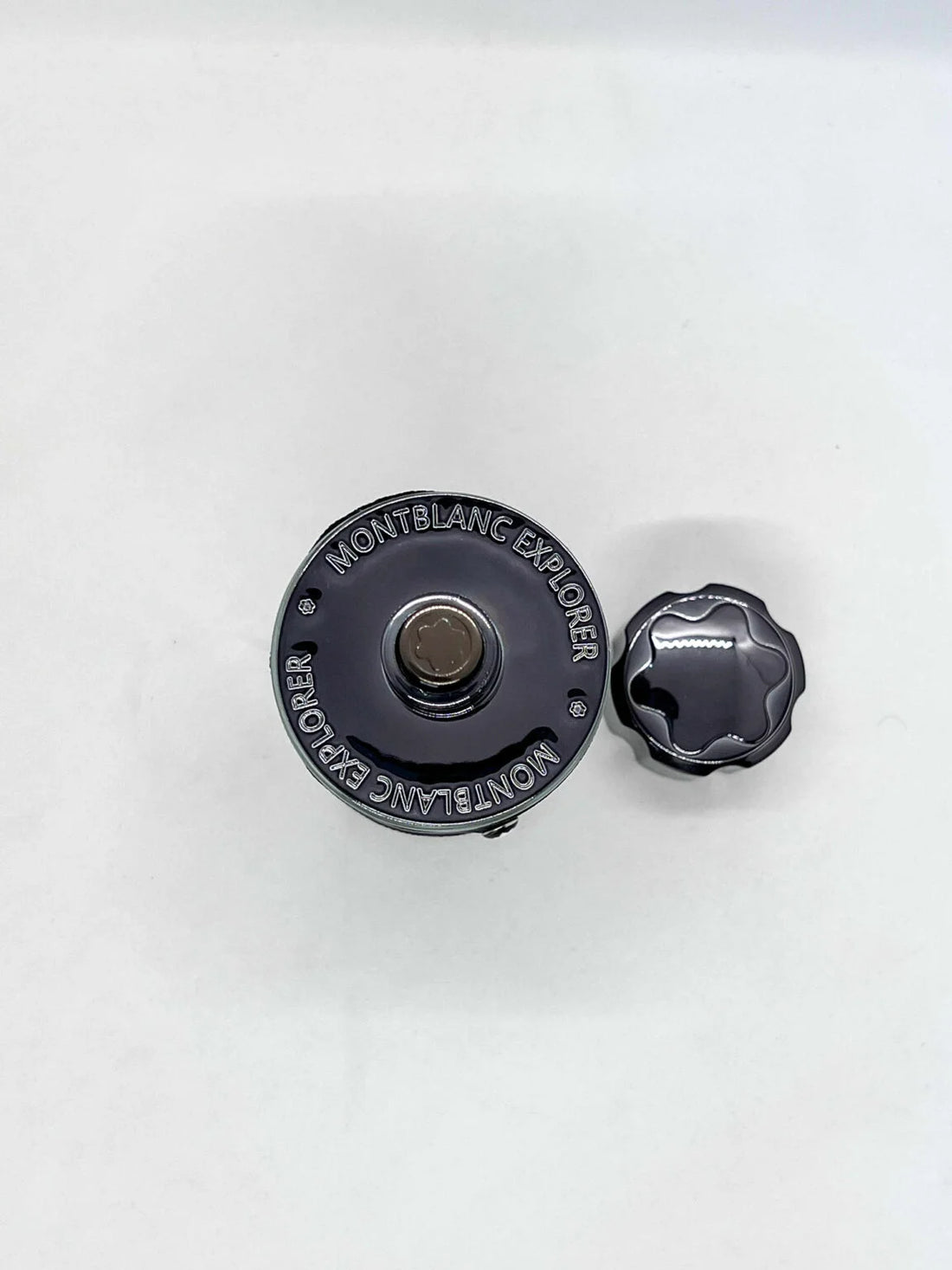 Explorer Montblanc للرجال