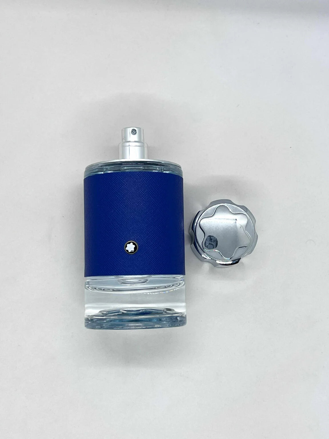 Explorer Ultra Blue Montblanc للرجال - Flowry
