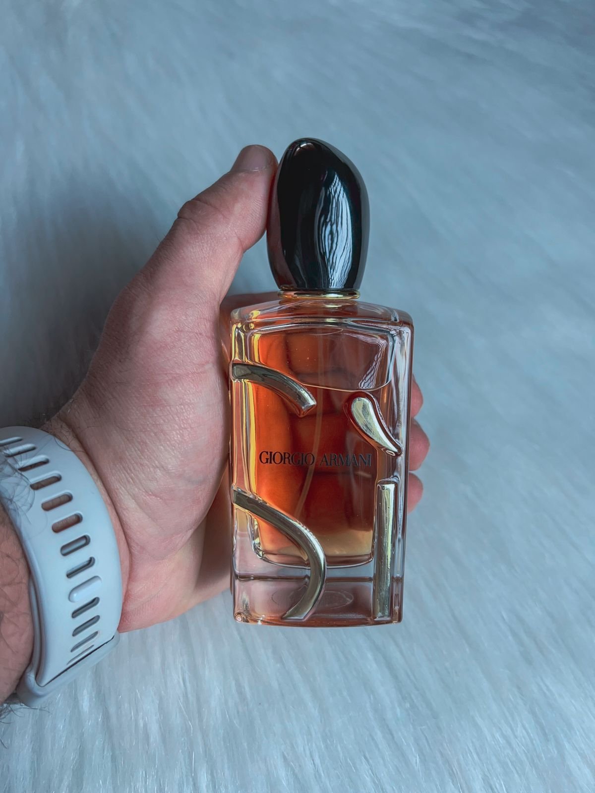 Si Eau de Parfum Intense Giorgio Armani للنساء - Flowry